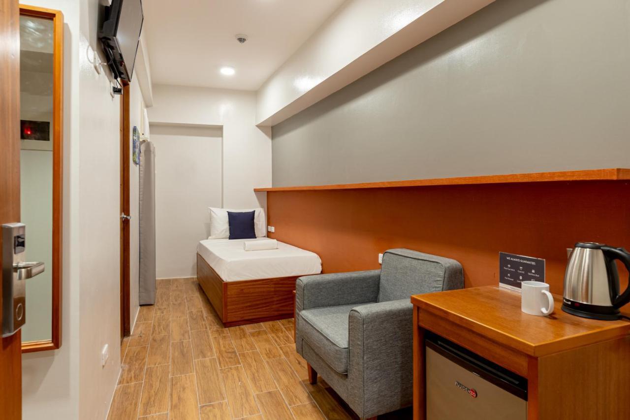 Ihotel Uptown Bgc Taguig Exterior foto