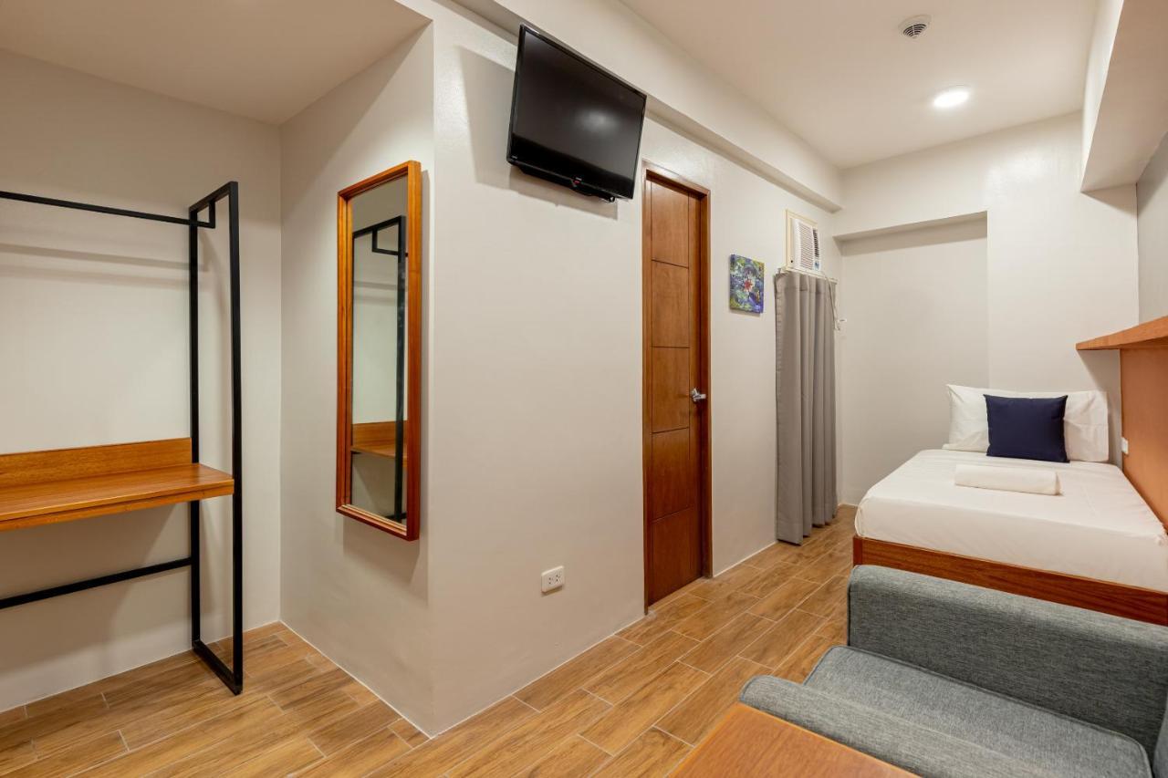 Ihotel Uptown Bgc Taguig Exterior foto